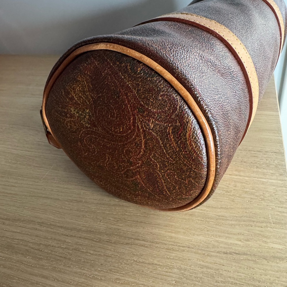 Vintage Etro Milano barrel handbag - Picture 4 of 15